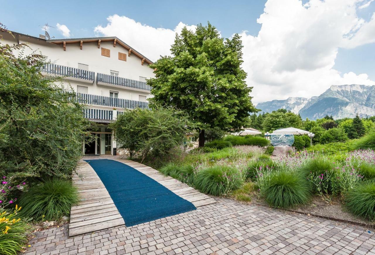 Hotel Al Sorriso Greenpark & Wellness Levico Terme Exterior foto